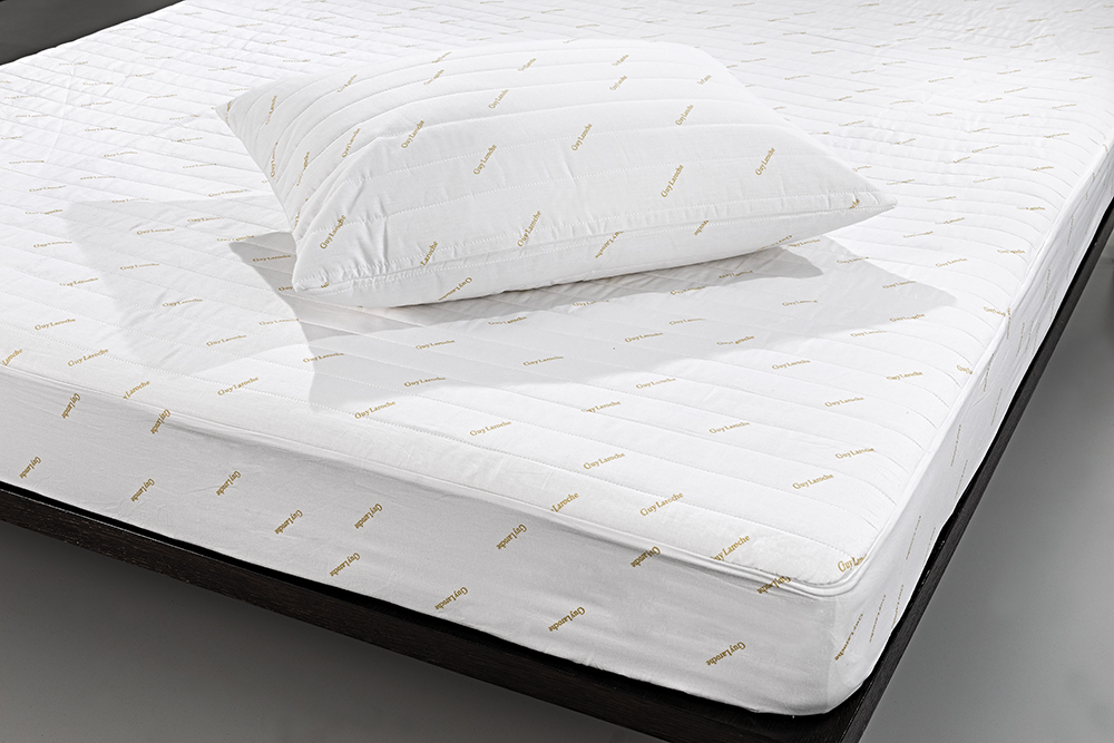 Προστατευτικό Κάλυμμα Καπιτονέ Guy Laroche 165x200+28