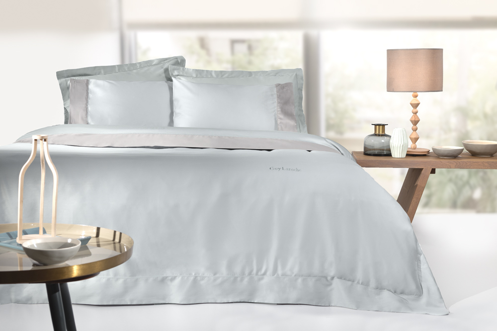 Παπλωματοθήκη Υπέρδιπλη Guy Laroche (Σετ) 220x240 Silky Moonlight
