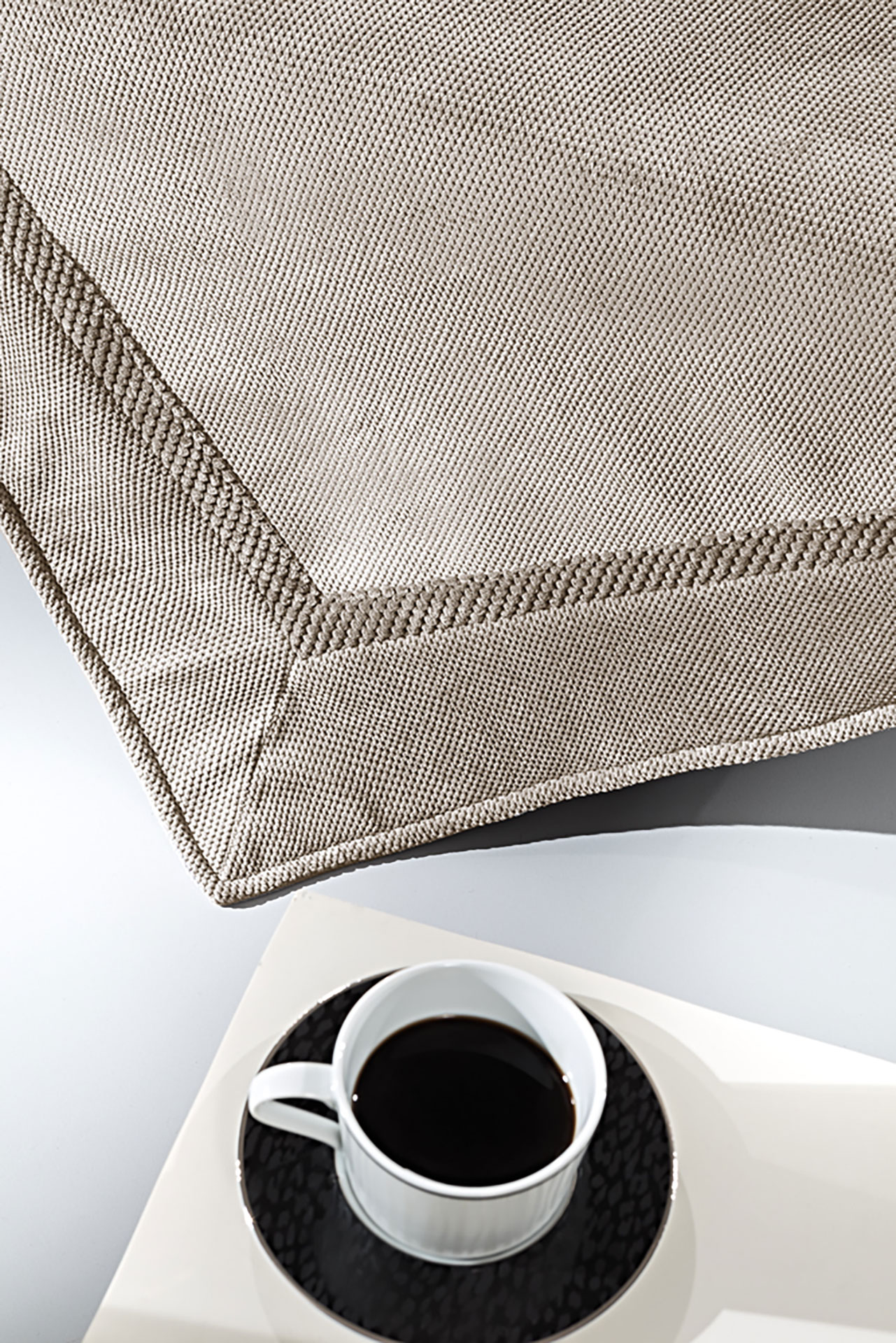 Ριχτάρι Τετραθέσιου Guy Laroche Rubicon Camel 170x350