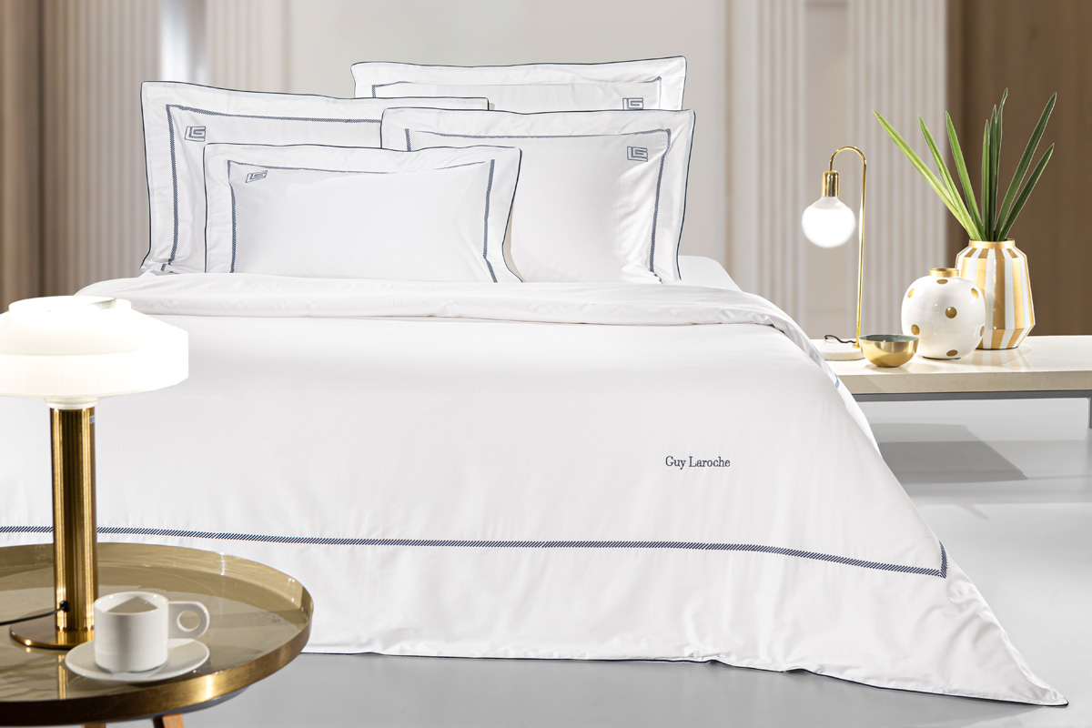 Παπλωματοθήκη Υπέρδιπλη Guy Laroche (Σετ) Elite White/Marine  250X240 