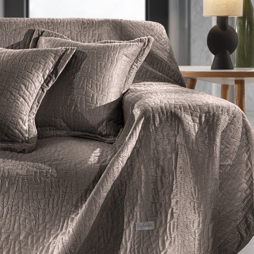 Ριχτάρι Guy Laroche Τριθέσιου + Μαξιλαροθήκη Avon Choco 170X300