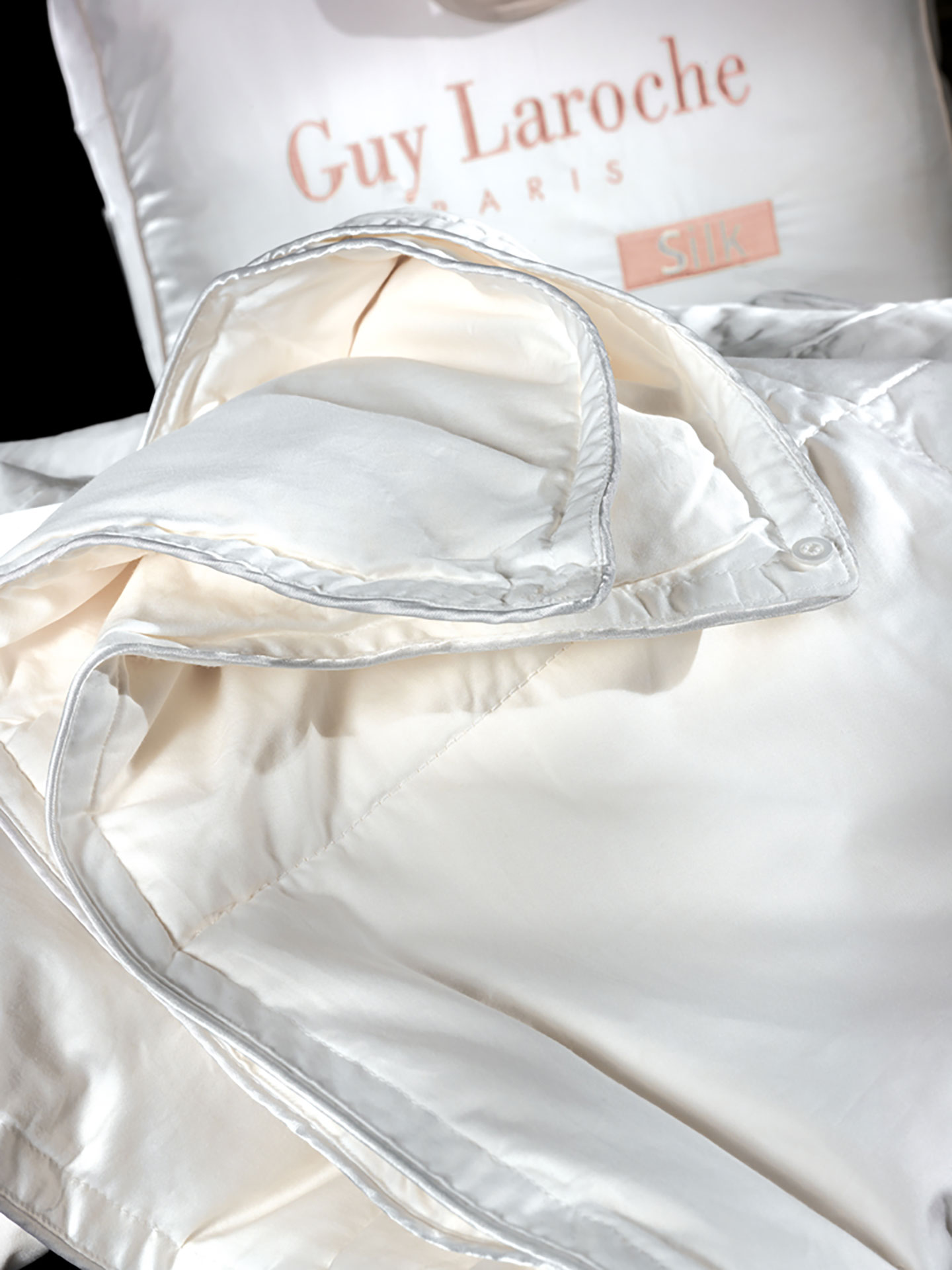 Πάπλωμα Μεταξωτό Υπέρδιπλο Guy Laroche 4 Εποχών Silk