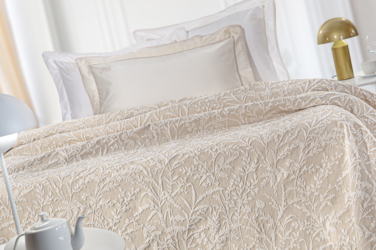 Κουβερλί King Size Guy Laroche Bouquet Natural 260X250 (Διπλής Όψης)