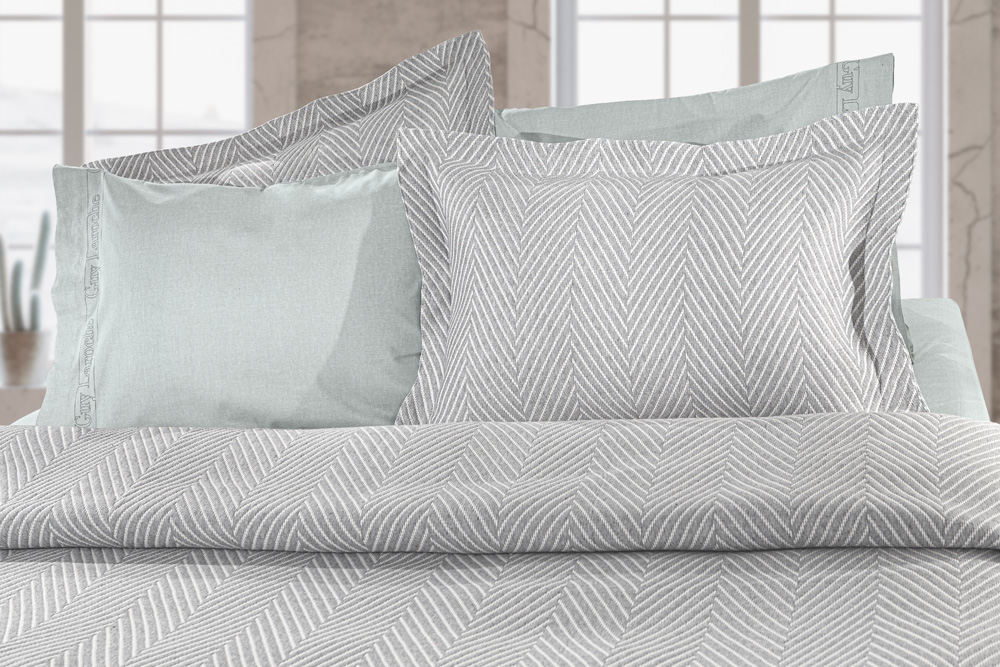 Κουβερτόριο Yπέρδιπλο Guy Laroche (Σετ) Vigo Silver 245X260