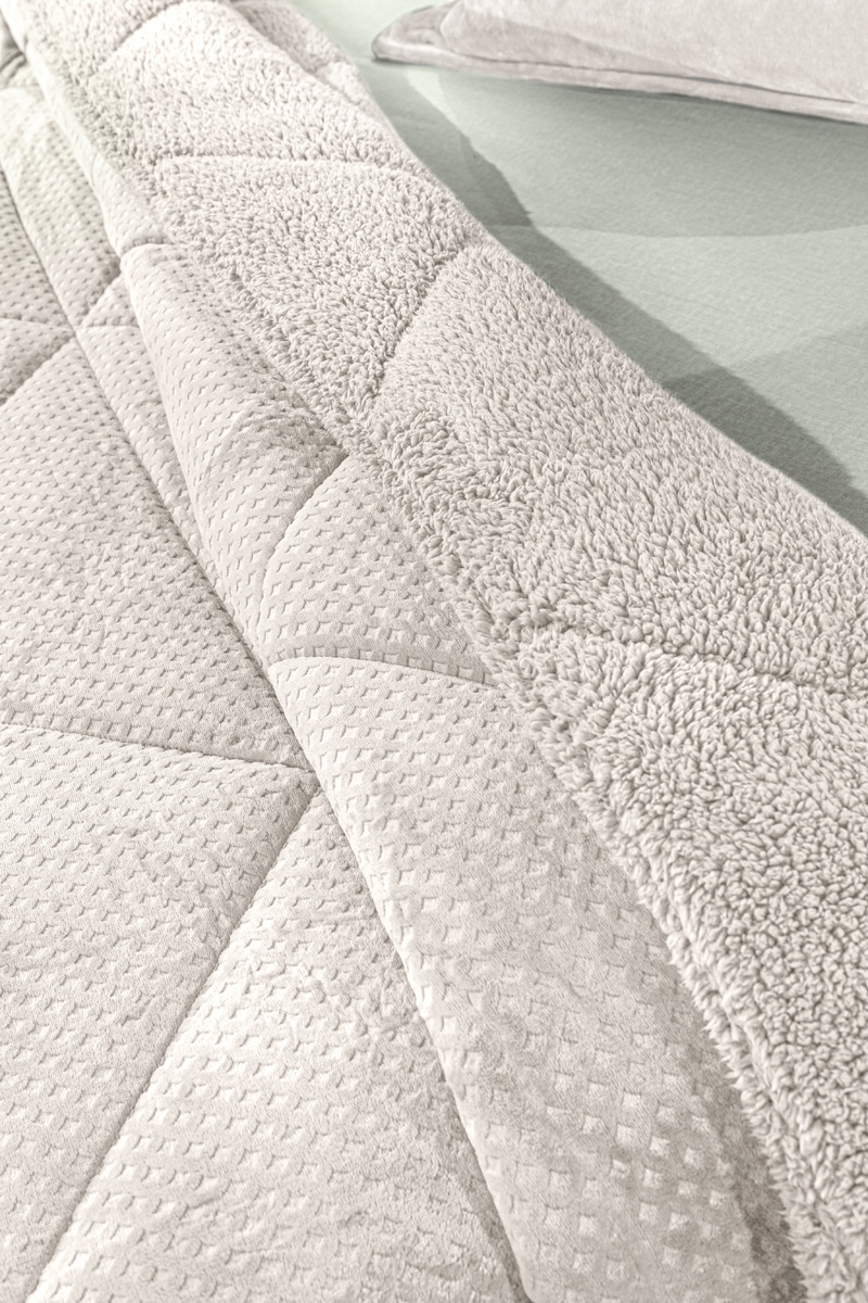 Υπέρδιπλο Πάπλωμα Guy Laroche Prellude Ivory 220X240