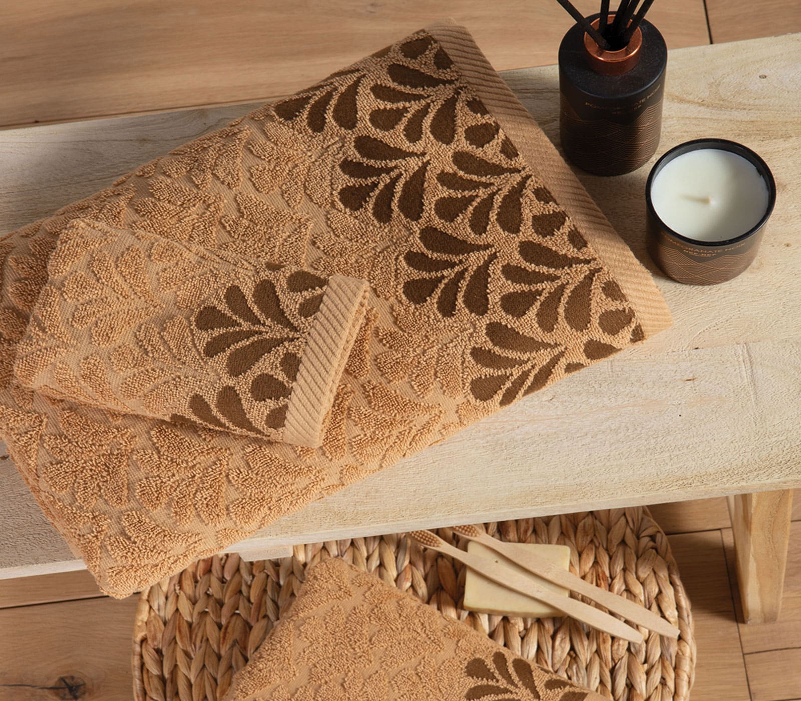 ΠΕΤΣΕΤΑ ΠΡΟΣΩΠΟΥ ENCHANT 50X90 GOLD NEF NEF