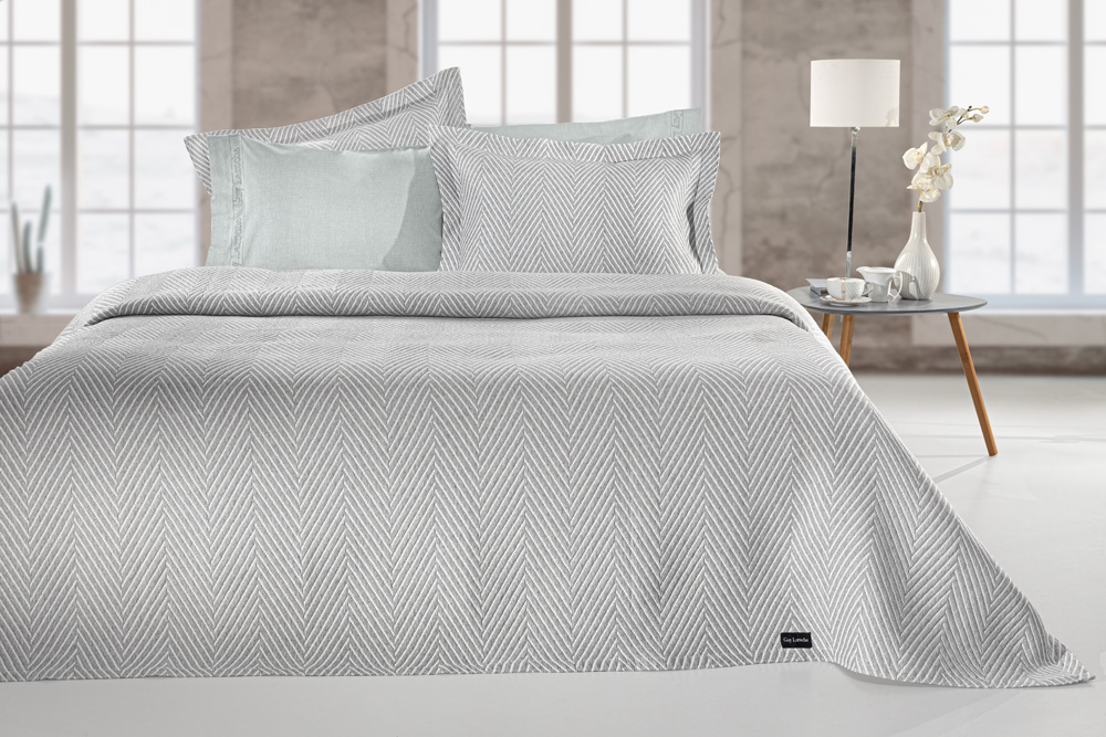 Κουβερτόριο Yπέρδιπλο Guy Laroche (Σετ) Vigo Silver 245X260