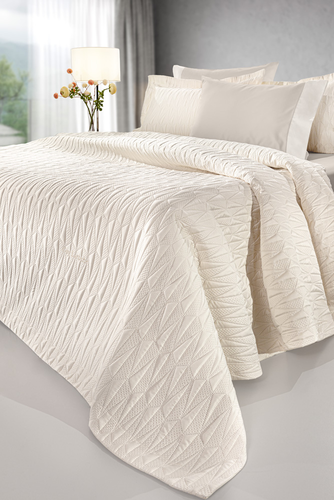 Kουβερλί Υπέρδιπλο Guy Laroche (Σετ) Ruby 240x250  Ivory 
