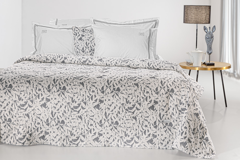 Κουβέρτα King Size Guy Laroche Blossom 260X250 Smoke