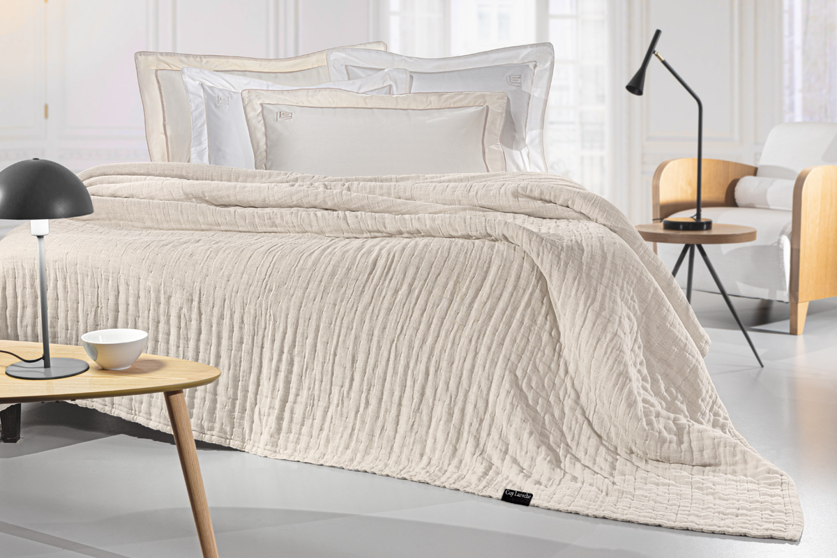 Κουβερλί King Size Guy Laroche Must Νatural-Sand 270X250 (Διπλής Όψης)