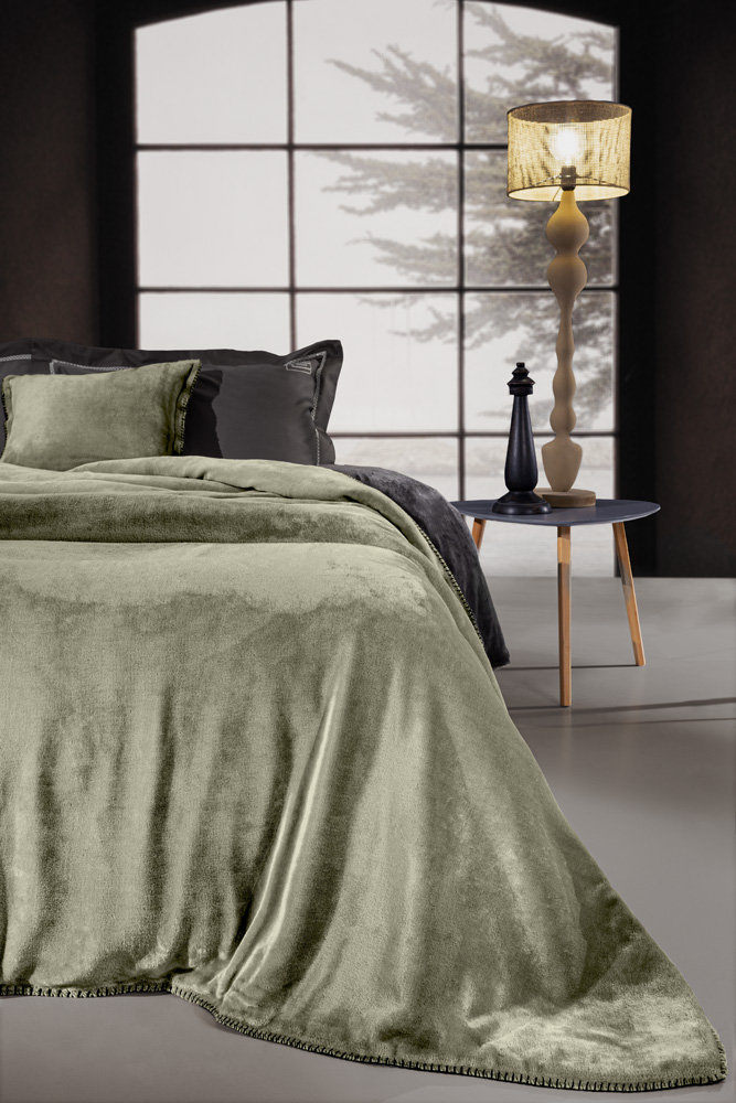 Koυβέρτα Βελούδινη Guy Laroche Yπέρδιπλη (Σετ) 250Χ240 Velvet Khaki
