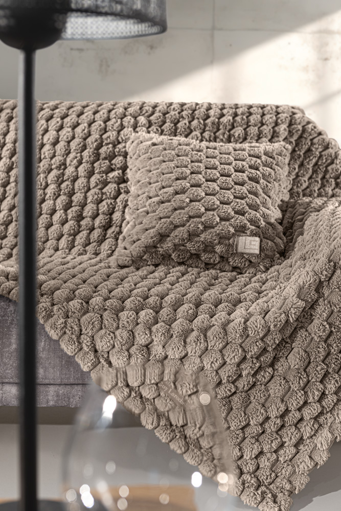 Ριχτάρι Πολυθρόνας Guy Laroche Elixir Taupe 120X160 + Μαξιλάρι 42X42