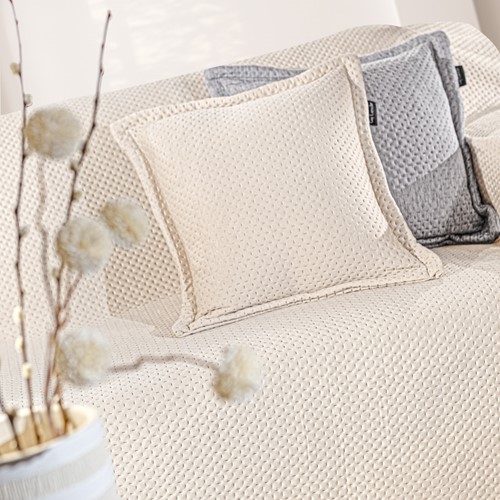 Ριχτάρι Τριθεσίου Guy Laroche Cooling Natural 170X300 + Μαξιλάρι 45X45+3