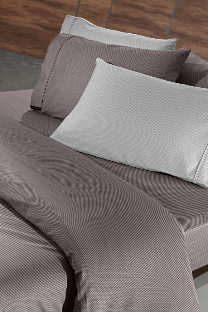 Παπλωματοθήκη Υπερδιπλη Guy Laroche  Minimal Melanze 225X245