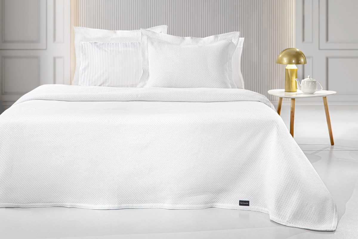Κουβέρτα Hμίδιπλη Guy Laroche Slalom White 180X260