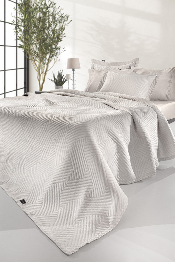 Κουβέρτα Υπ΄έρδιπλη Guy Laroche Lupo 245X260 Natural 